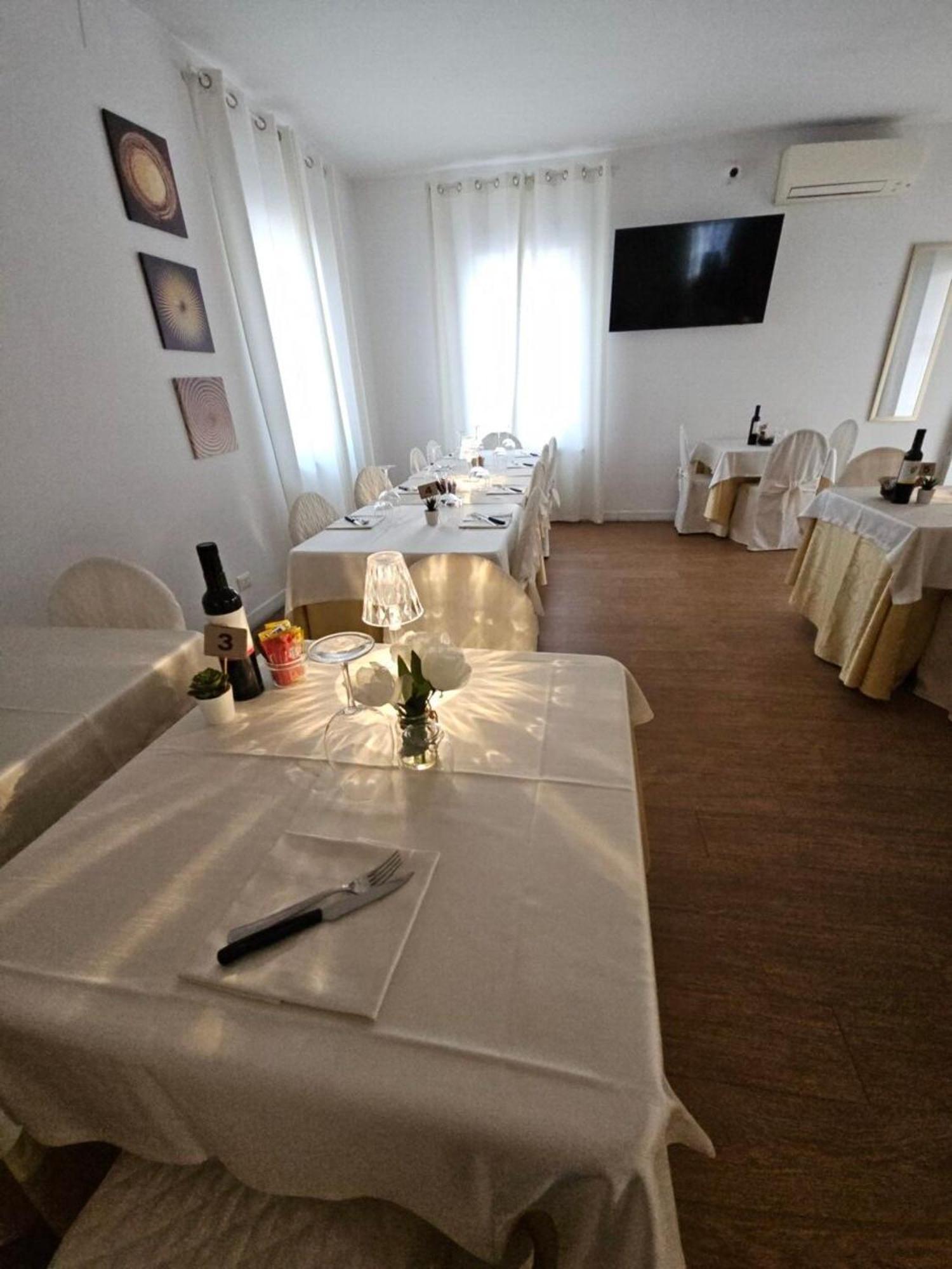 Hotel Mazzocchetti شيتا سانت أنجيلو المظهر الخارجي الصورة