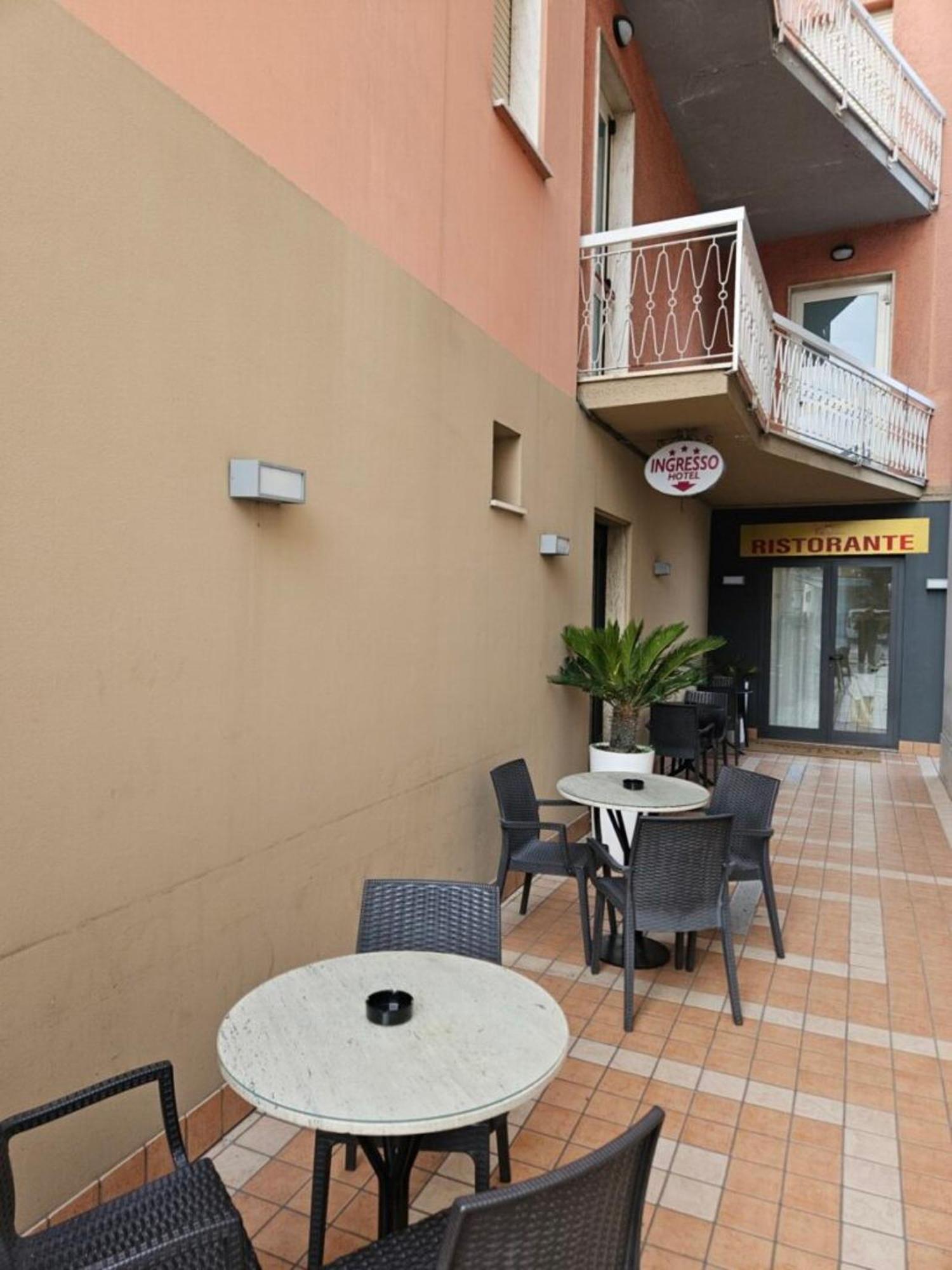 Hotel Mazzocchetti شيتا سانت أنجيلو المظهر الخارجي الصورة