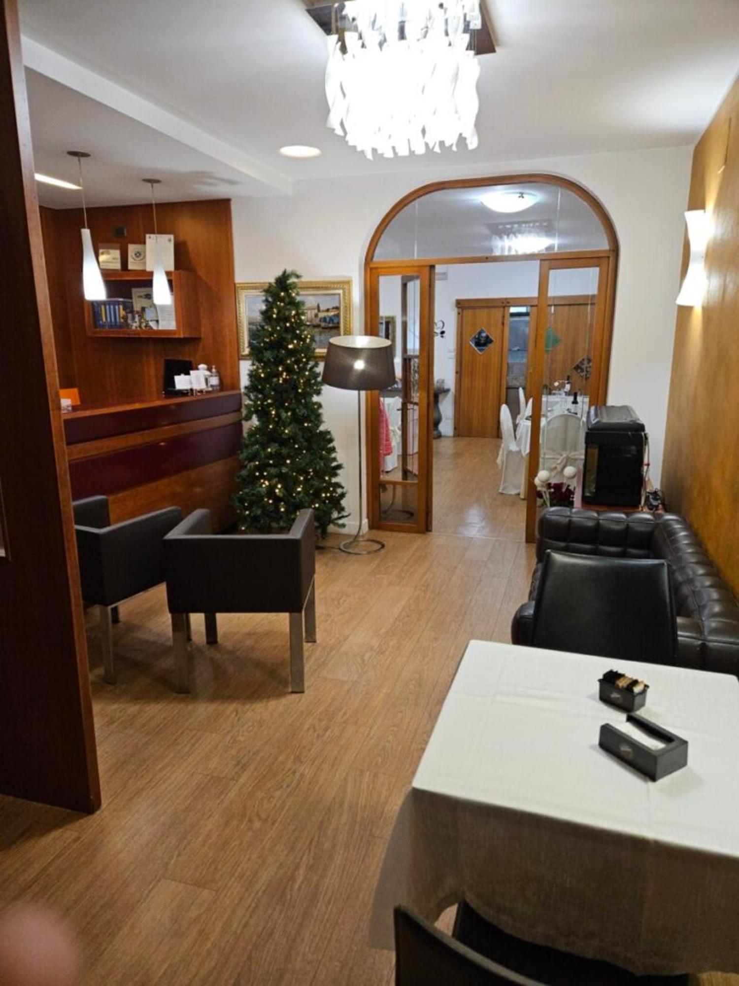 Hotel Mazzocchetti شيتا سانت أنجيلو المظهر الخارجي الصورة