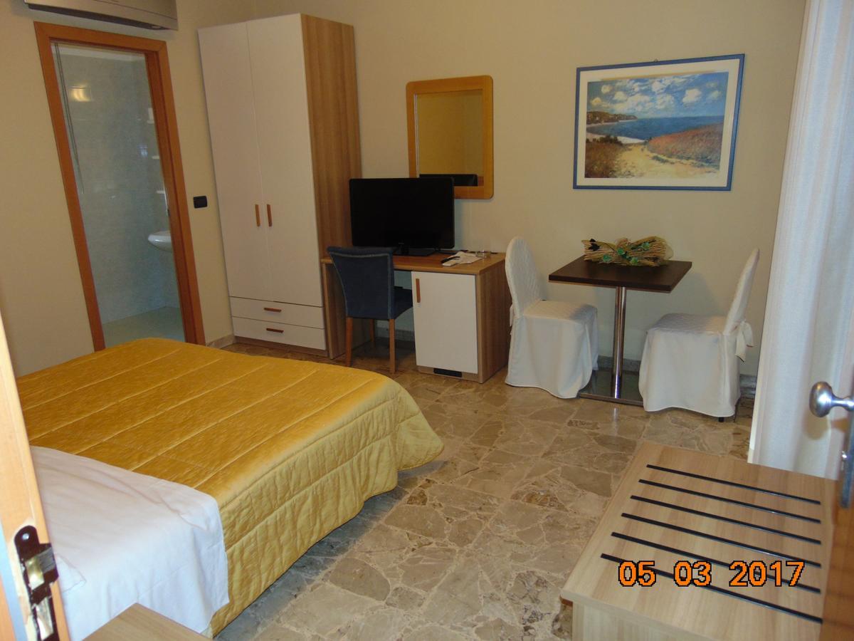 Hotel Mazzocchetti شيتا سانت أنجيلو المظهر الخارجي الصورة