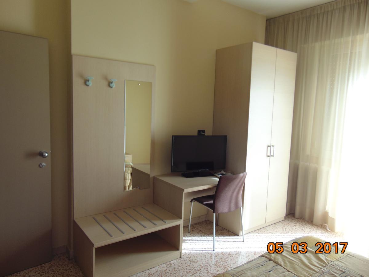 Hotel Mazzocchetti شيتا سانت أنجيلو المظهر الخارجي الصورة