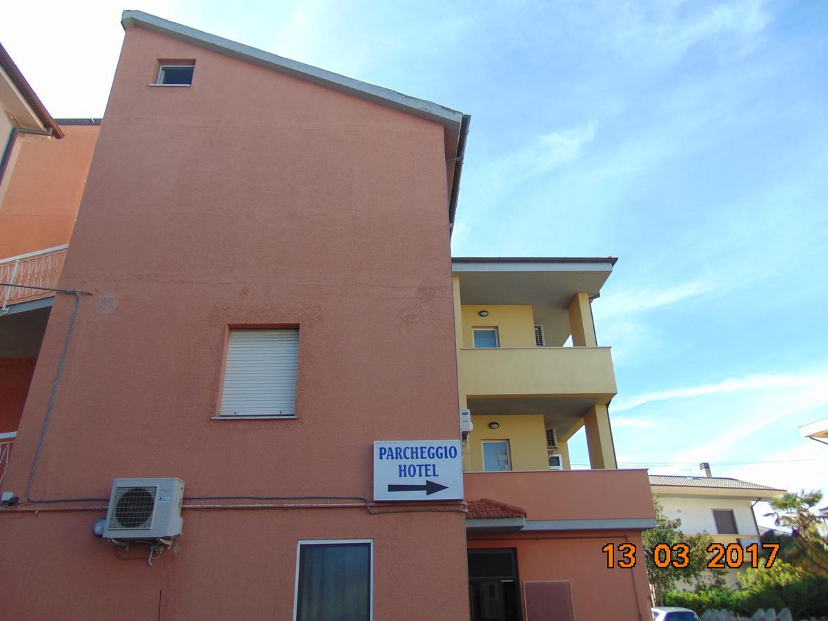Hotel Mazzocchetti شيتا سانت أنجيلو المظهر الخارجي الصورة